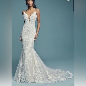 Maggie Sottero White Lace Fit-and-Flare Wedding Dress (Size 4)